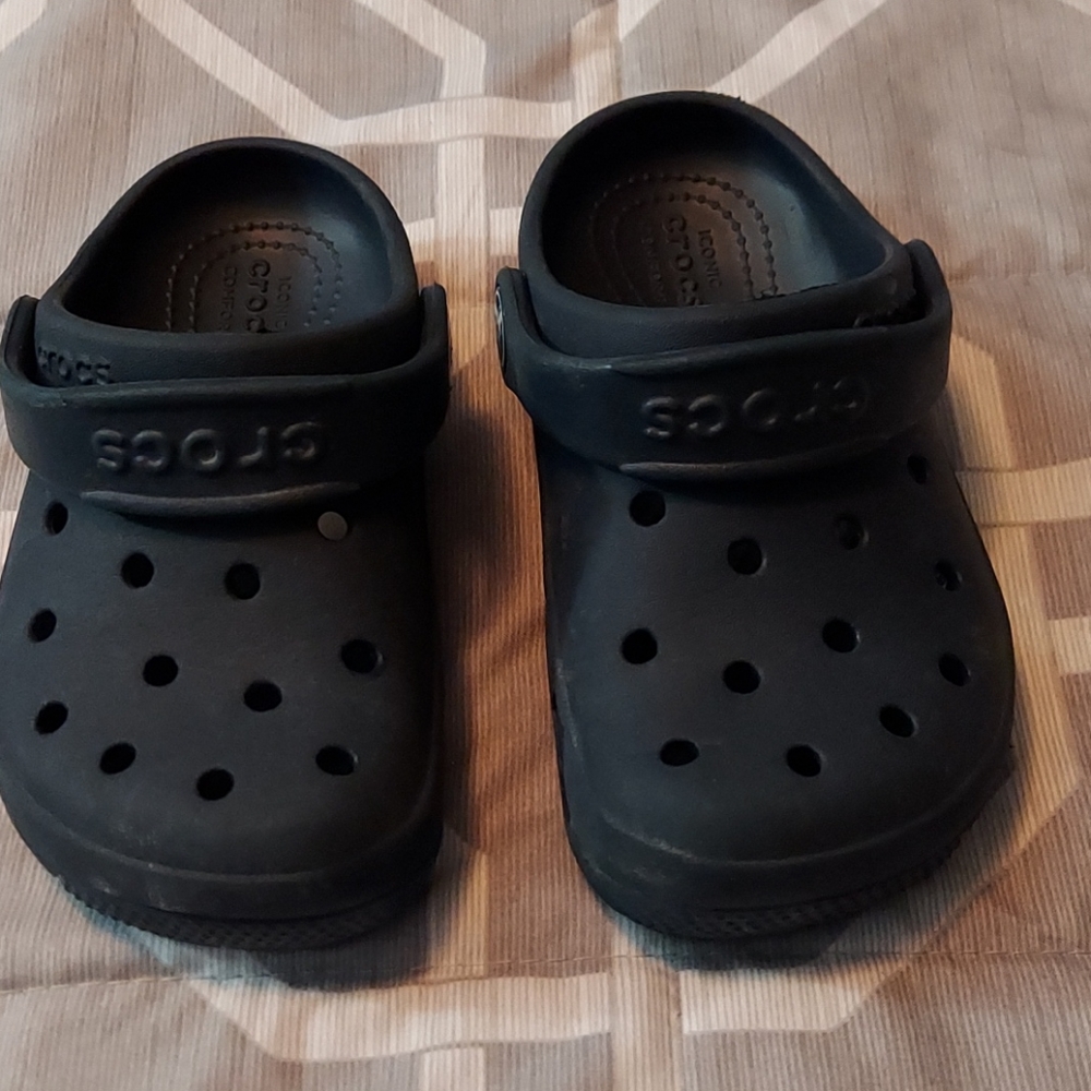 Crocs blue toddler size 10